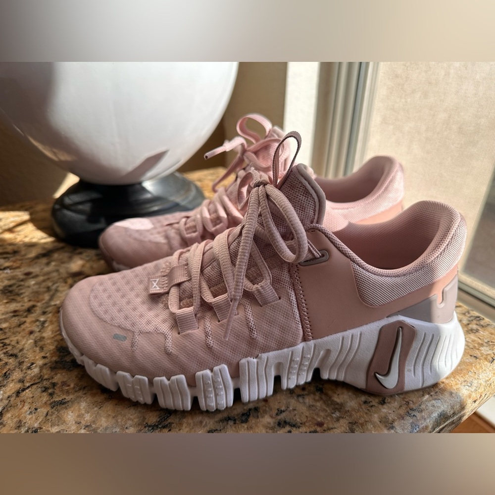 WOMEN'S NIKE FREE METCON 5 TRAINING SHOES